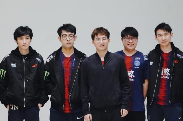 某一届比赛 某一届比赛